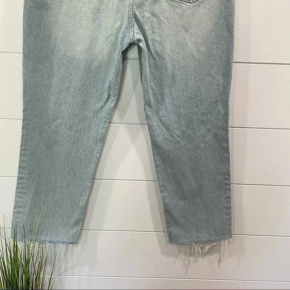 Zara Light Wash Distressed Mom Jeans Size 8 - Picture 8 of 9
